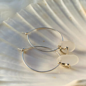witte zeeglas hart sterling zilver 925 oorringen