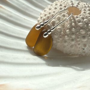 Zeeglas-Bruin-Oorbellen